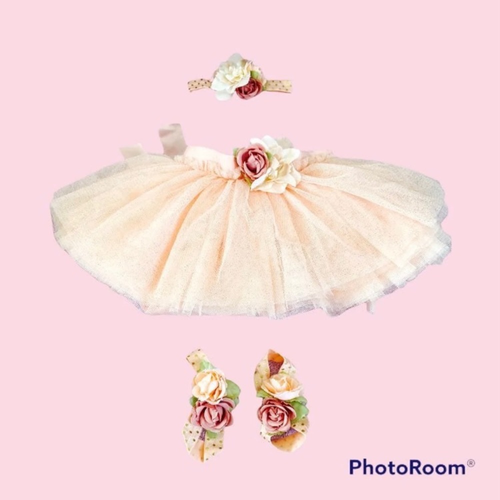 Toby baby girl tutu with accessories. Baby pink. Headband and ankle accessories.